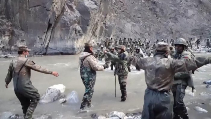 Indian Army vs Chinese troops Clash